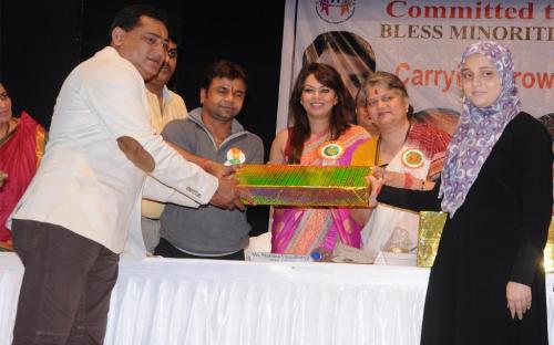 Ms. Mamta Sharma, Chairperson, NCW was the guest of honour at Annual Event to award and reward top-ranking students from Minority Communities held at Bhaidas Hall, Vile Parle, Mumbai