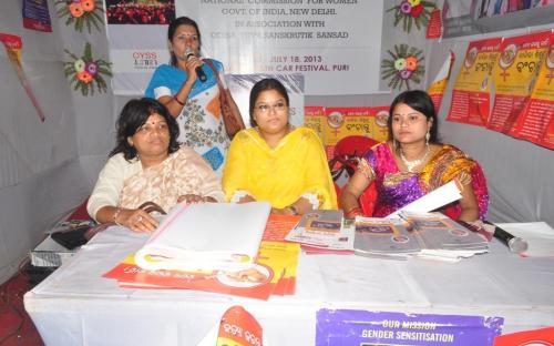 Ms Hemlata Kheria, Member, NCW visited 10-day NCW Stall hosted for the famous Jagannath Ratha Yatra