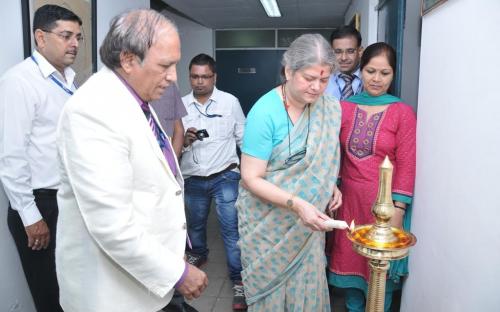 Smt. Mamta Sharma, Hon’ble Chairperson, NCW was Chief Guest and Dr. Charu WaliKhanna, Member, NCW was the Guest of Honour at the inauguration of Seminar on ‘Burning Issues related to the Women and Girls’